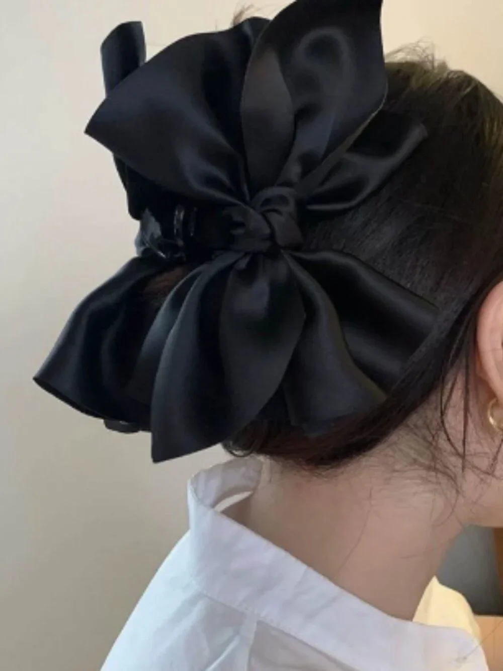 Women's hair clip